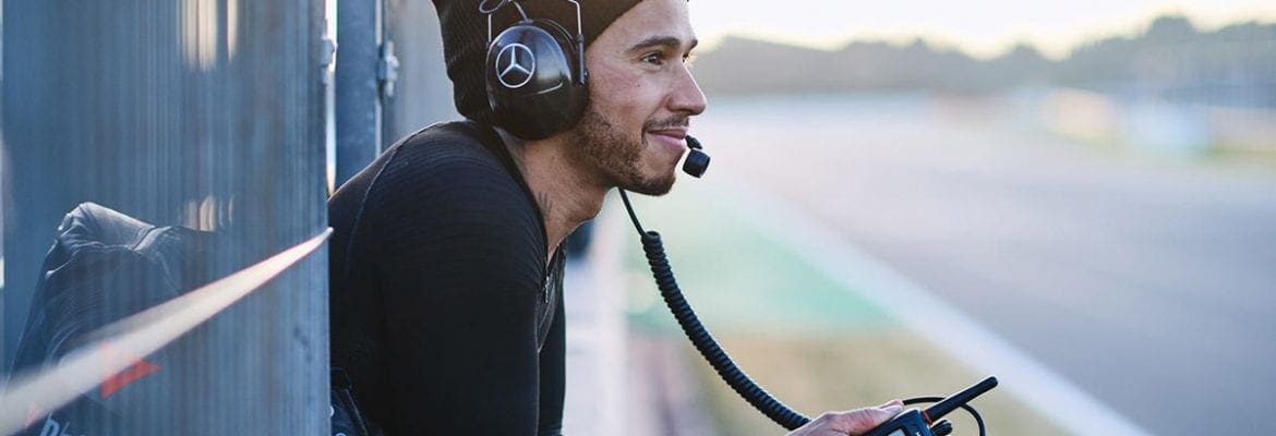 Hamilton afirma ser um privilégio “querer ficar” em meio a negociações de contrato com a  Mercedes