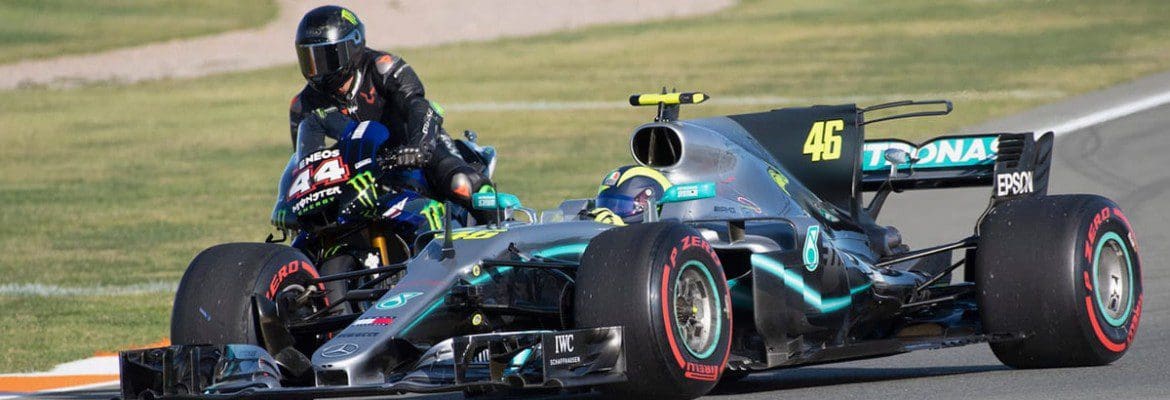 Valentino Rossi e Lewis Hamilton - Teste MotoGP x F1