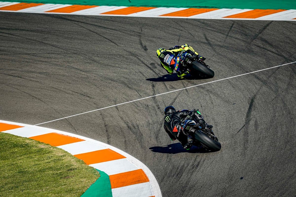 Valentino Rossi e Lewis Hamilton - Teste MotoGP x F1