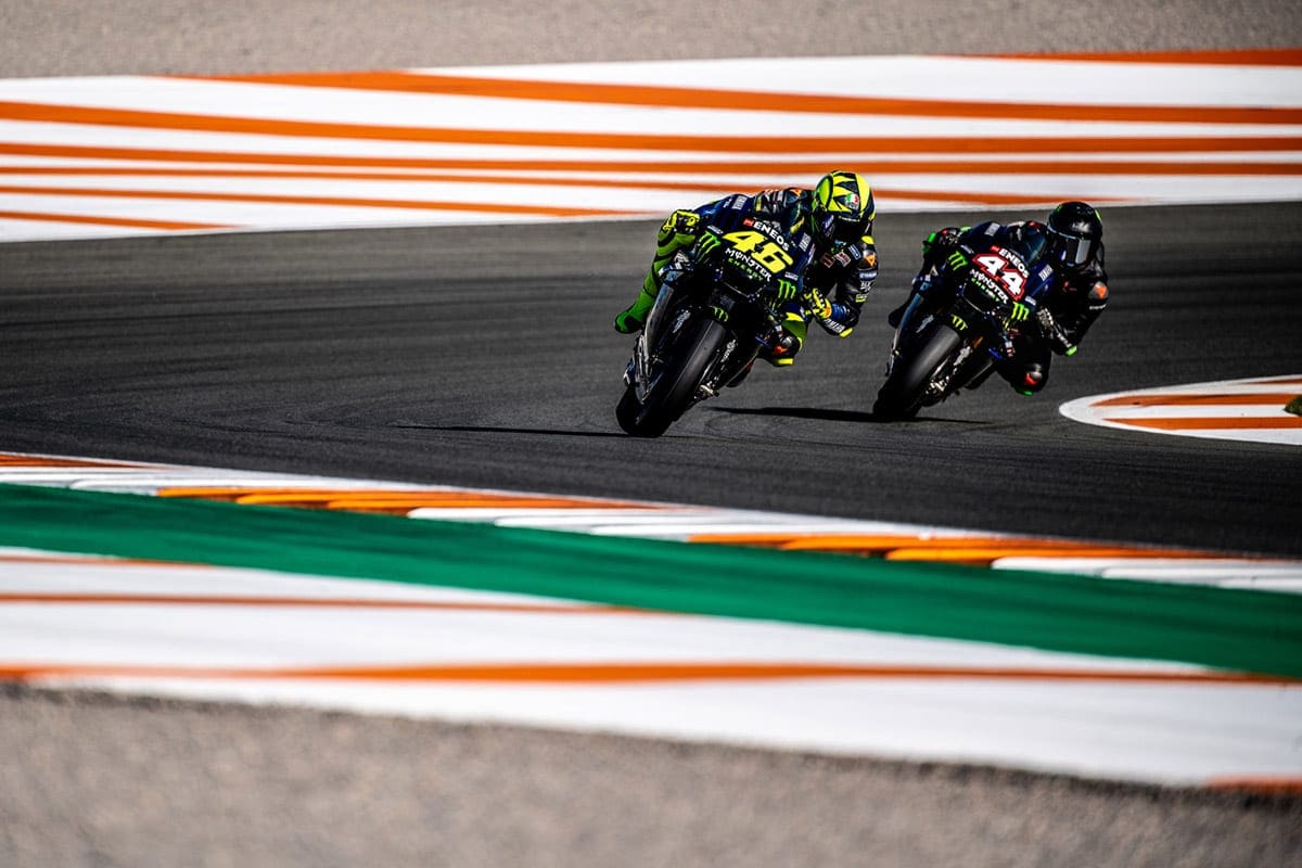 Valentino Rossi e Lewis Hamilton - Teste MotoGP x F1
