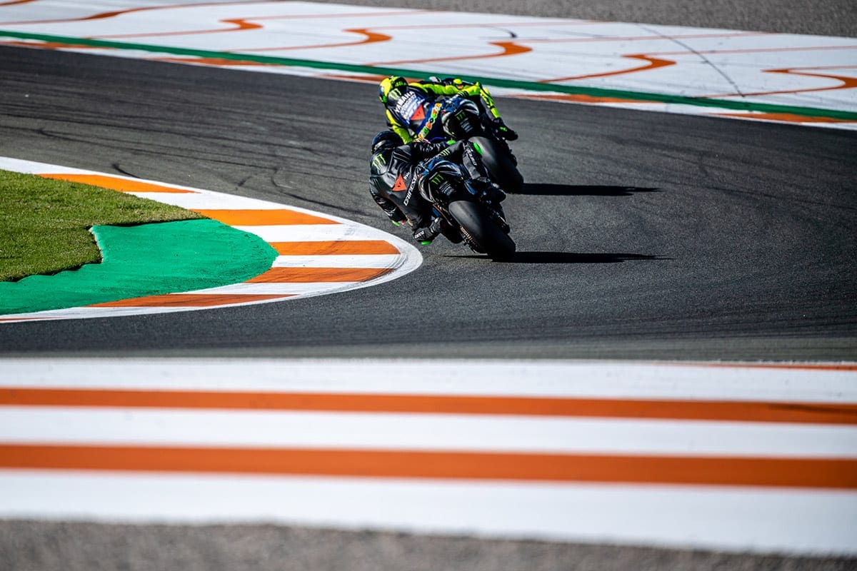 Valentino Rossi e Lewis Hamilton - Teste MotoGP x F1