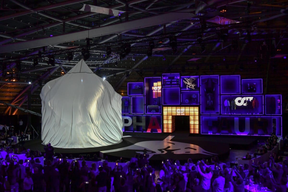 GALERIA: imagens do AT01, o primeiro carro da AlphaTauri para a F1 GALERIA: imagens do AT01, o primeiro carro da AlphaTauri para a F1