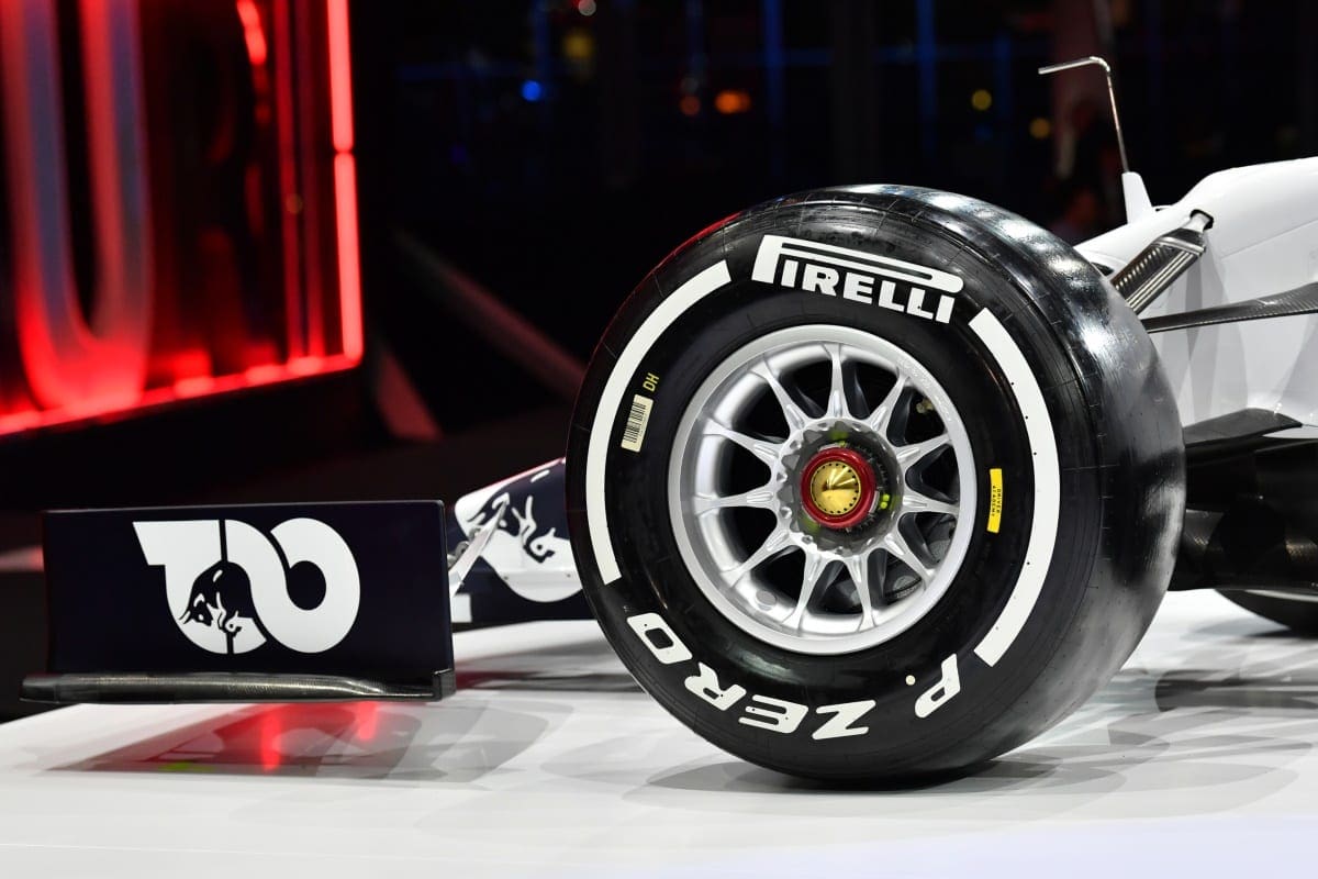 GALERIA: imagens do AT01, o primeiro carro da AlphaTauri para a F1 GALERIA: imagens do AT01, o primeiro carro da AlphaTauri para a F1