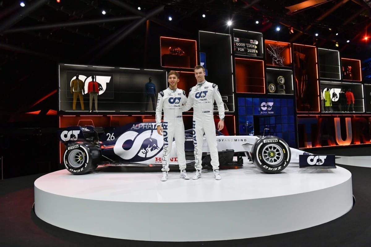 GALERIA: imagens do AT01, o primeiro carro da AlphaTauri para a F1 GALERIA: imagens do AT01, o primeiro carro da AlphaTauri para a F1