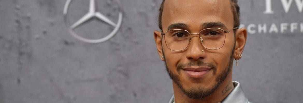 Hamilton se manifestou contra símbolos racistas dos comerciantes de escravos