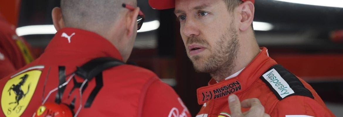 Ecclestone critica Ferrari: “Se Hamilton vier, eles o enterrarão”