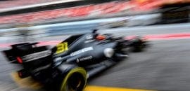 Renault anunciou medidas de redução das atividades de suas fábricas
