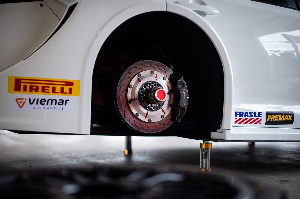 Stock Car faz primeiro teste com os novos Corolla e Cruze Stock Car 2020 - Teste novos carros