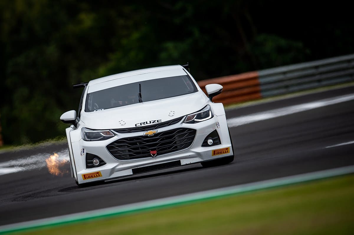 Stock Car faz primeiro teste com os novos Corolla e Cruze Stock Car 2020 - Chevrolet Cruze