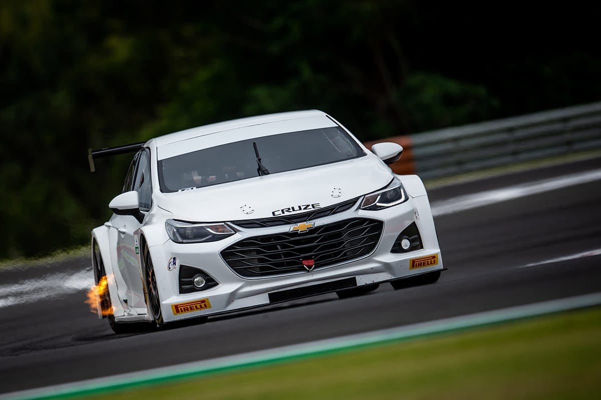 Stock Car faz primeiro teste com os novos Corolla e Cruze Stock Car 2020 - Chevrolet Cruze