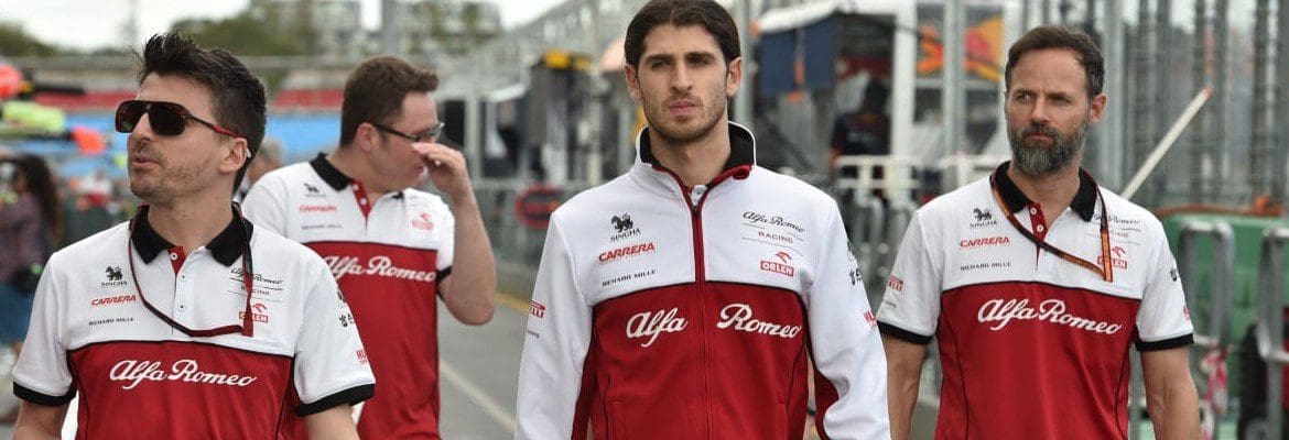 Giovinazzi não se preocupa: “Ainda sou piloto da Ferrari”
