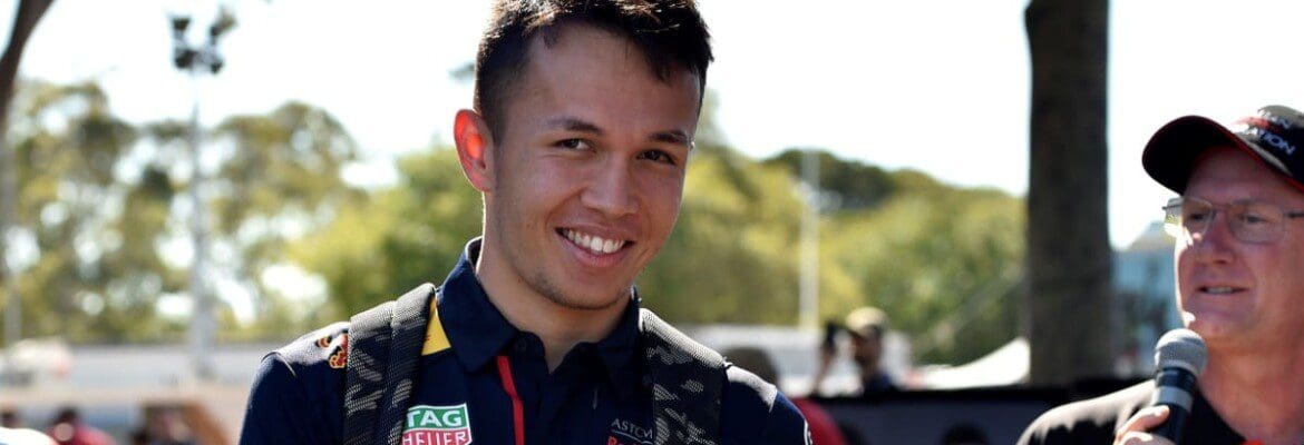 F1 Virtual Grand Prix: Alex Albon fez uma corrida de recuperação na Austrália