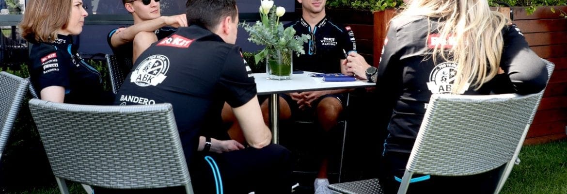 Fórmula 1 doa alimentos do GP da Austrália para o Exército da Salvação