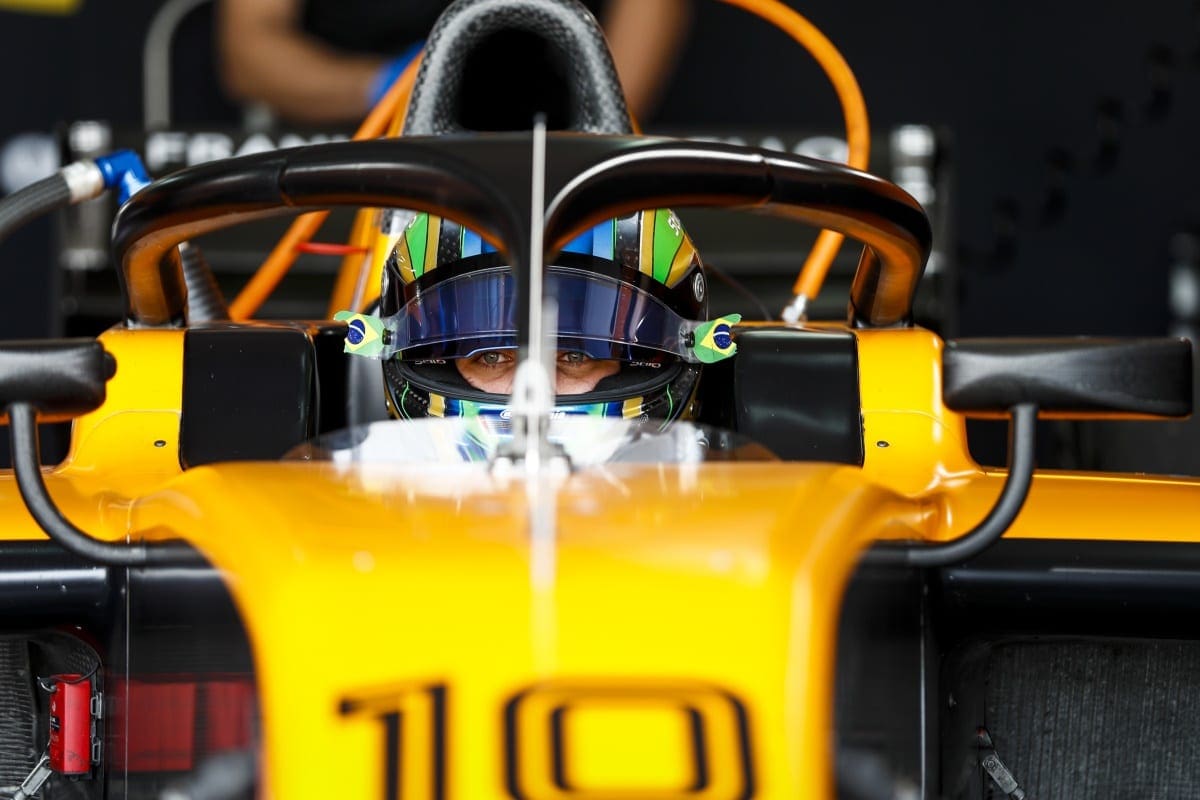 GALERIA: Piquet, Drugovich e Samaia, os brasileiros do grid da F2, durante os testes no Bahrein