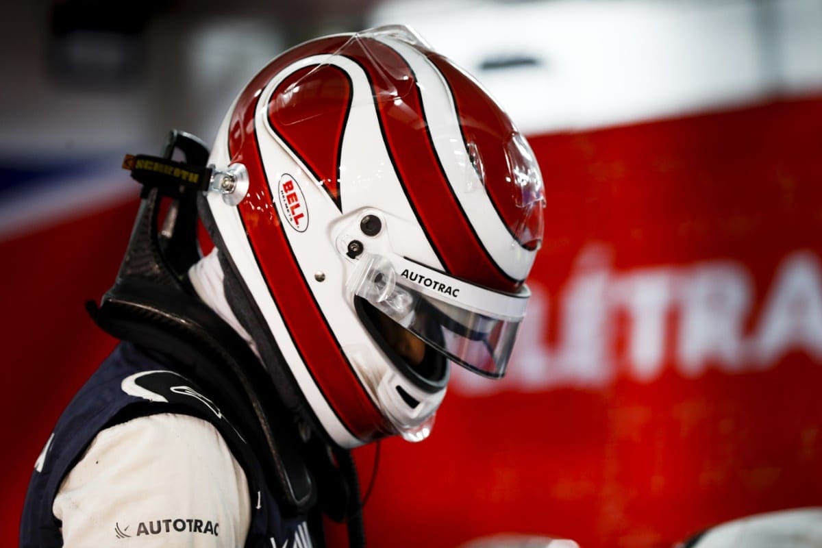 GALERIA: Piquet, Drugovich e Samaia, os brasileiros do grid da F2, durante os testes no Bahrein