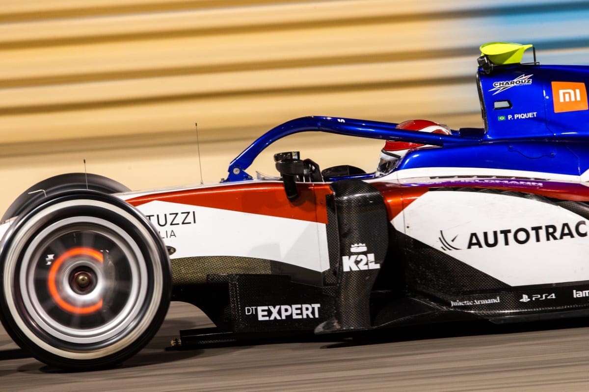 GALERIA: Piquet, Drugovich e Samaia, os brasileiros do grid da F2, durante os testes no Bahrein