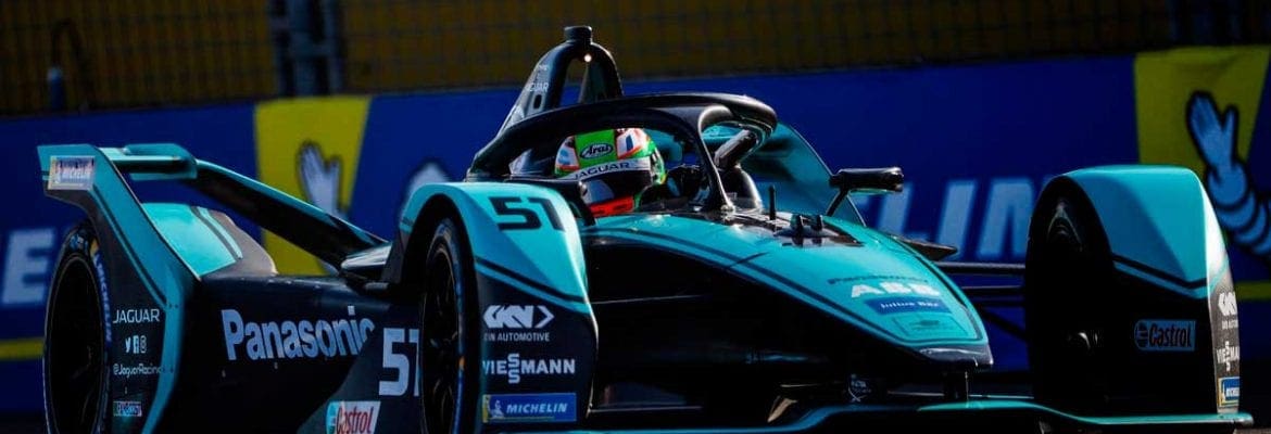 Sacha Fenestraz ficou animado com teste pela Jaguar Racing; veja o vídeo