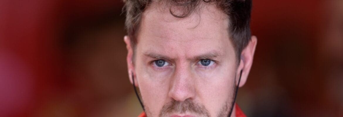 Webber considera Vettel muito jovem para se aposentar da F1