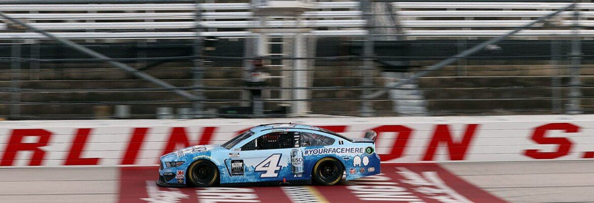 Kevin Harvick vence no retorno da NASCAR e do automobilismo pós-quarentena