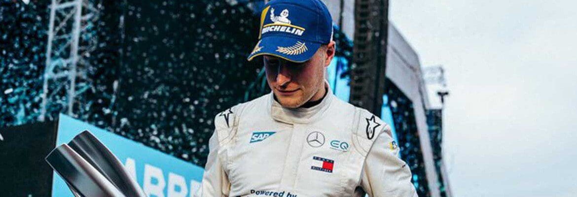 “Momento incomum, mas necessário”, diz Vandoorne em coluna no Lance