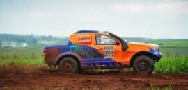 Campeão do Sertões nos carros, Lucas Moraes compara as diferenças nas preparações dos pilotos de motocross e de carros nos ralis