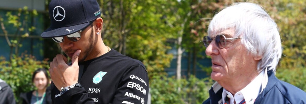 F1: Ecclestone diz que ficaria surpreso se Hamilton trocasse a Mercedes pela Ferrari