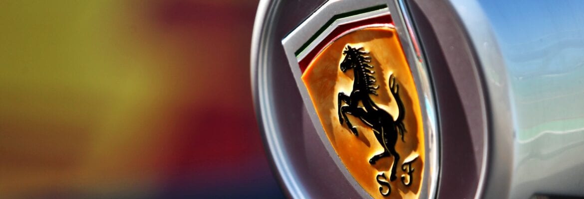 F1: Ferrari publica vídeo ligando o motor de 2023 durante lançamento da Red Bull