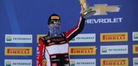 Nelsinho Piquet larga dos boxes e conquista pódio em Goiânia