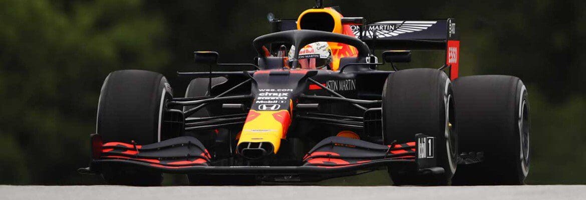 Red Bull despreocupada com a aparente vantagem da Mercedes no TL1 Red Bull despreocupada com a aparente vantagem da Mercedes no TL1