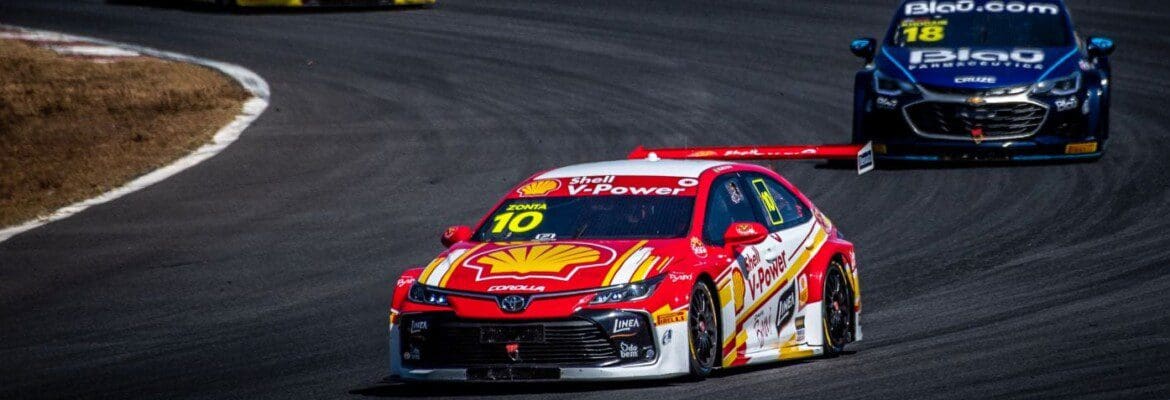 Zonta se emociona com vitória na Stock Car em Goiânia