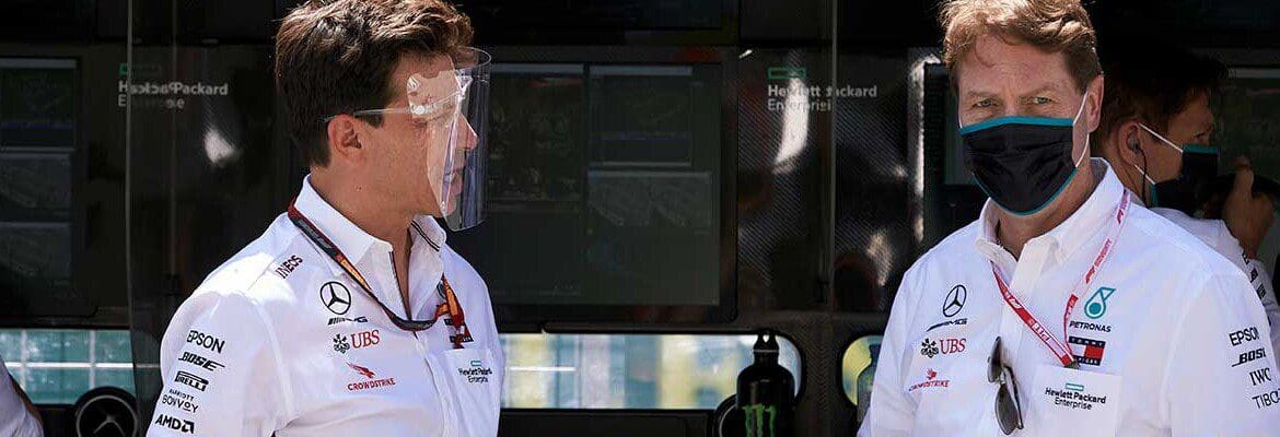 Wolff: "Verstappen está na primeira fila, então tudo é possível” Wolff: “Verstappen está na primeira fila, então tudo é possível”