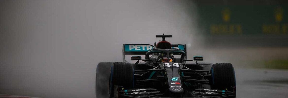 Hamilton está satisfeito com treinos livres na Hungria