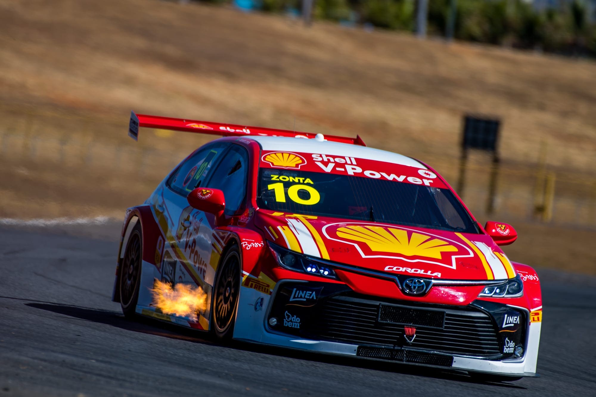 Toyota investirá mais no automobilismo brasileiro e latino-americano Ricardo Zonta (Stock Car) Goiânia