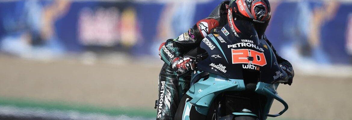 Quartararo se beneficia de volta anulada de Viñales e crava pole em Jerez