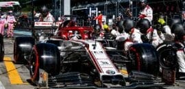 Alfa Romeo é punida após incidente com roda do carro de Raikkonen