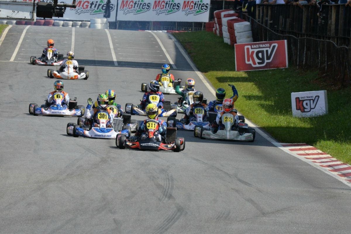 Pela Viseira do Felipe Giaffone: A volta da Copa Truck e do kart Pela Viseira do Felipe Giaffone: A volta da Copa Truck e do kart