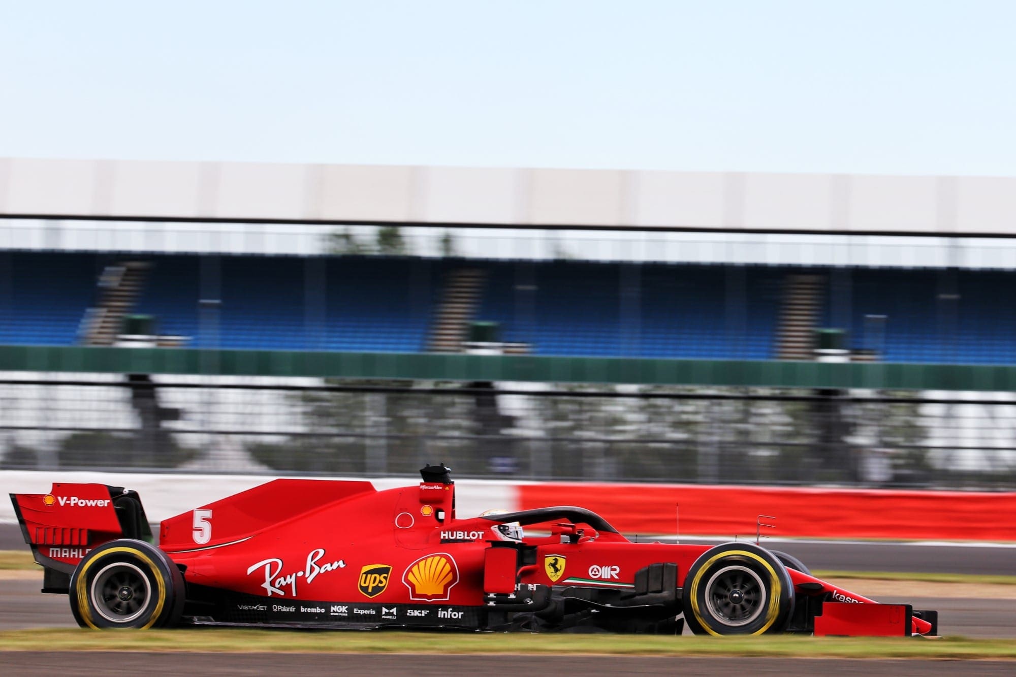 Galeria: confira as imagens dos treinos desta sexta-feira para o GP dos 70 Anos da F1 Sebastian Vettel (Ferrari) GP dos 70 Anos da F1 2020 - Silverstone