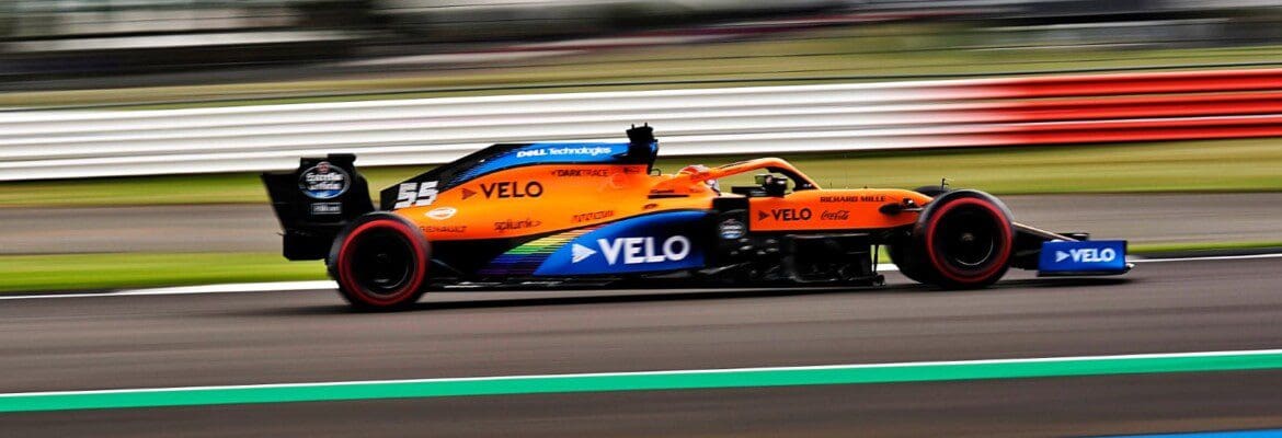 McLaren acredita em evolução em 2021