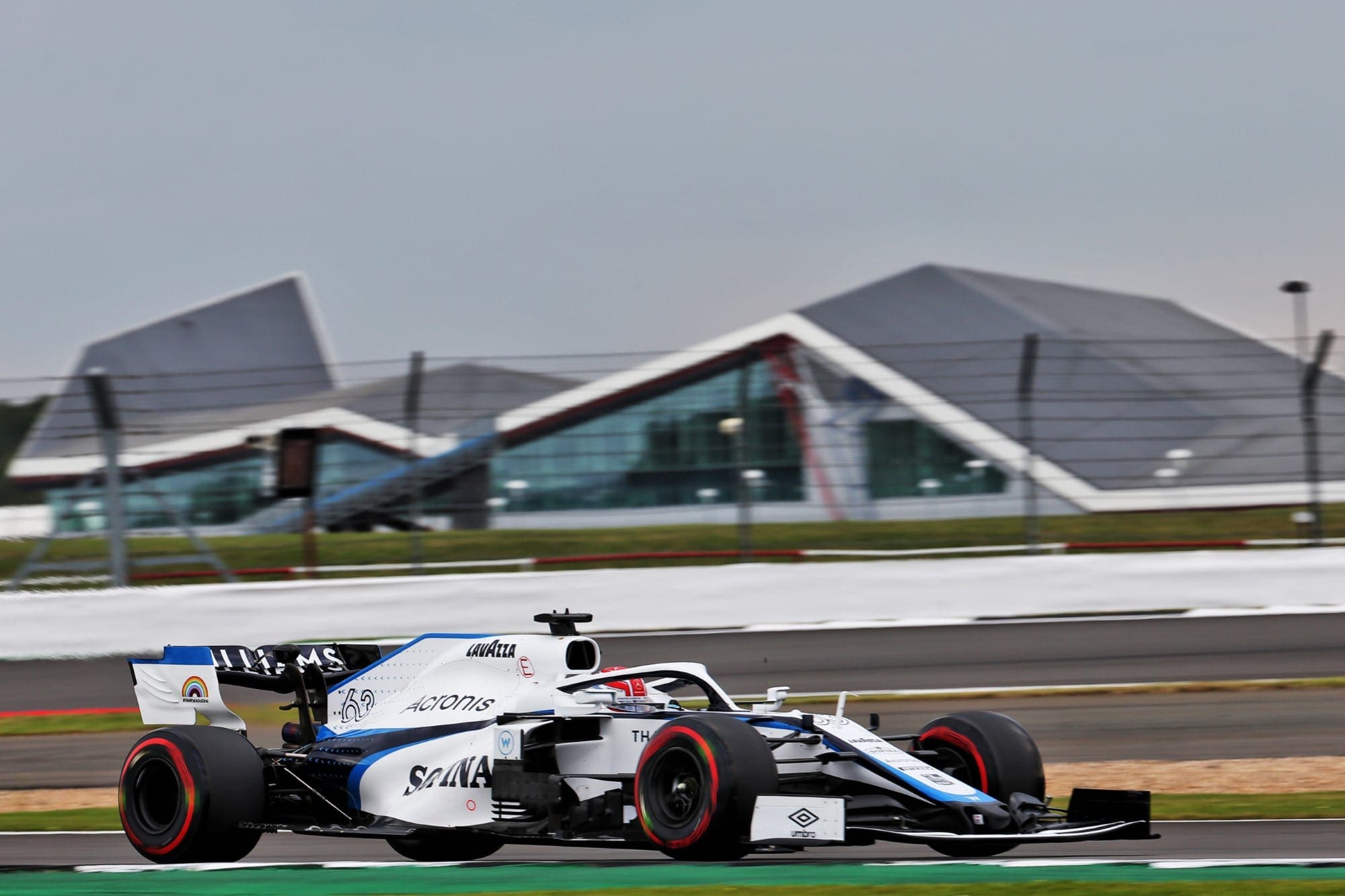Galeria: confira as imagens dos treinos desta sexta-feira para o GP dos 70 Anos da F1 George Russell (Williams) GP dos 70 Anos da F1 2020 - Silverstone