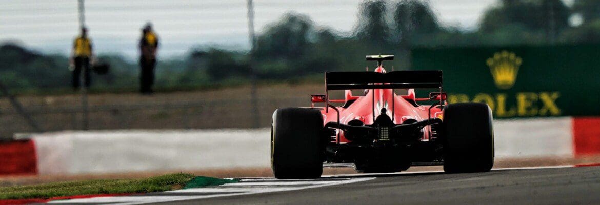 Ferrari começa GP dos 70 Anos da F1 com problemas de motor
