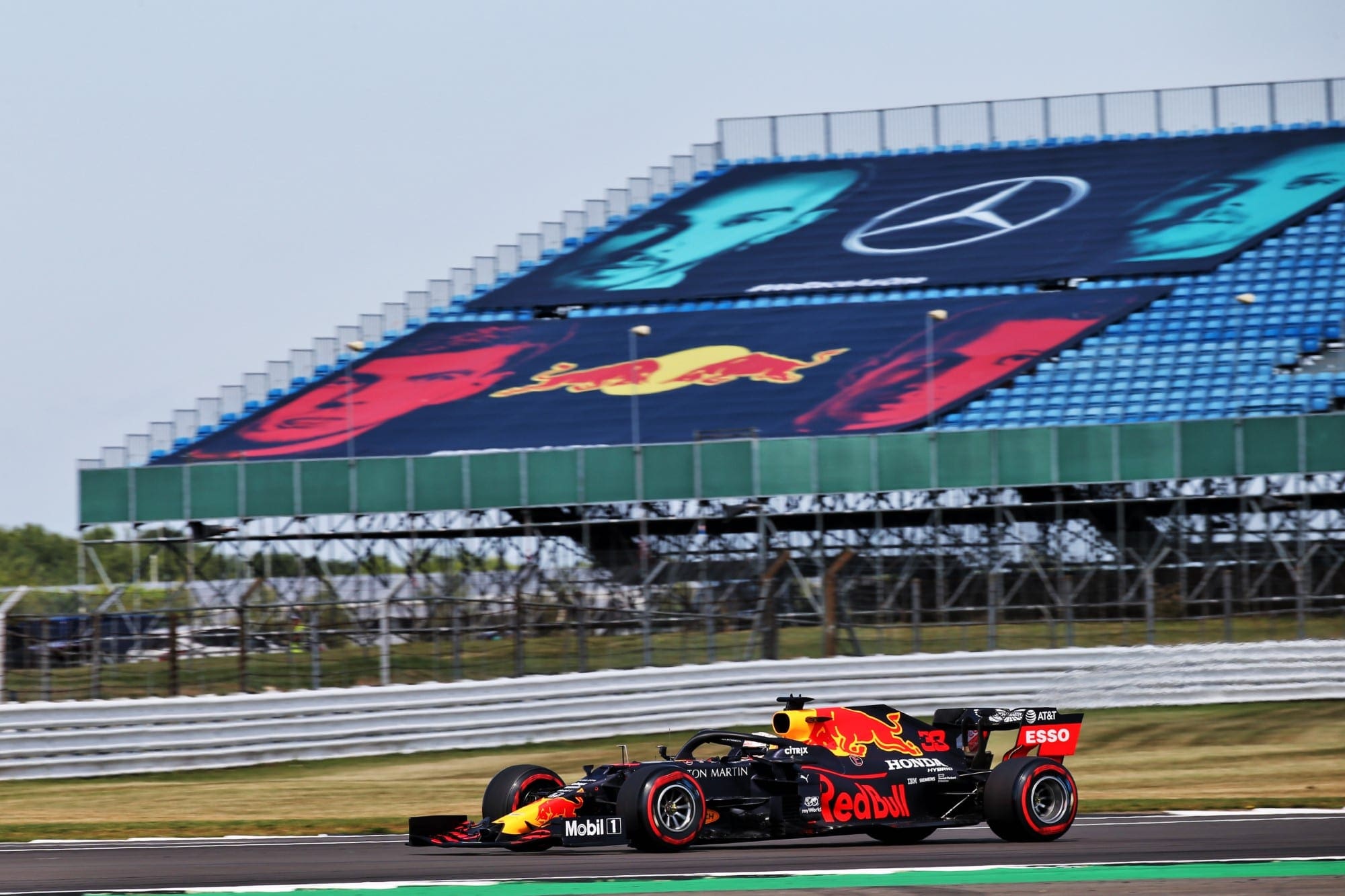 Galeria: confira as imagens da qualificação para o GP dos 70 Anos da F1
