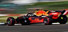 Mercedes admite: “Verstappen teria vencido com qualquer pneu”