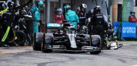 Hamilton comenta sobre melhora dos pneus na Espanha