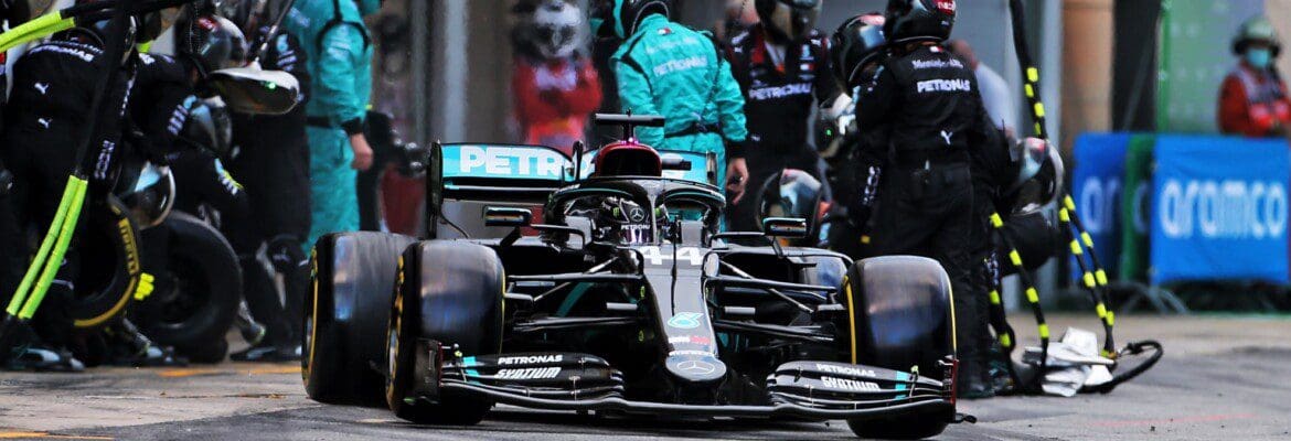 Wolff comenta sobre as novas regras de pit stop na F1