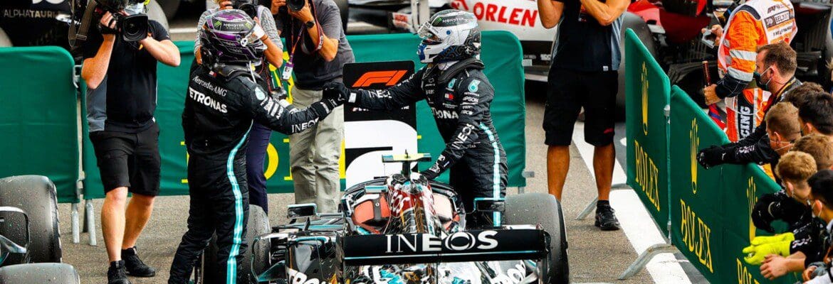 Mercedes esclarece mensagem para Bottas: pilotos são “livres para disputar”