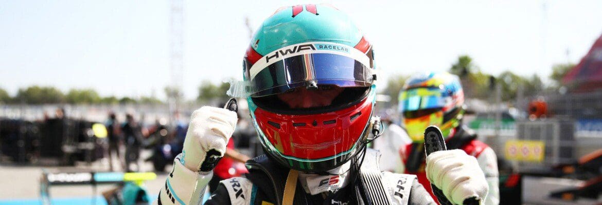 Jake Hughes vence primeira corrida da Fórmula 3 na Espanha