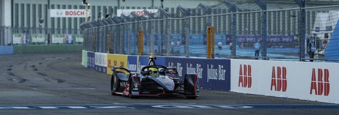 Rowland vence de ponta a ponta a penúltima etapa da Fórmula E