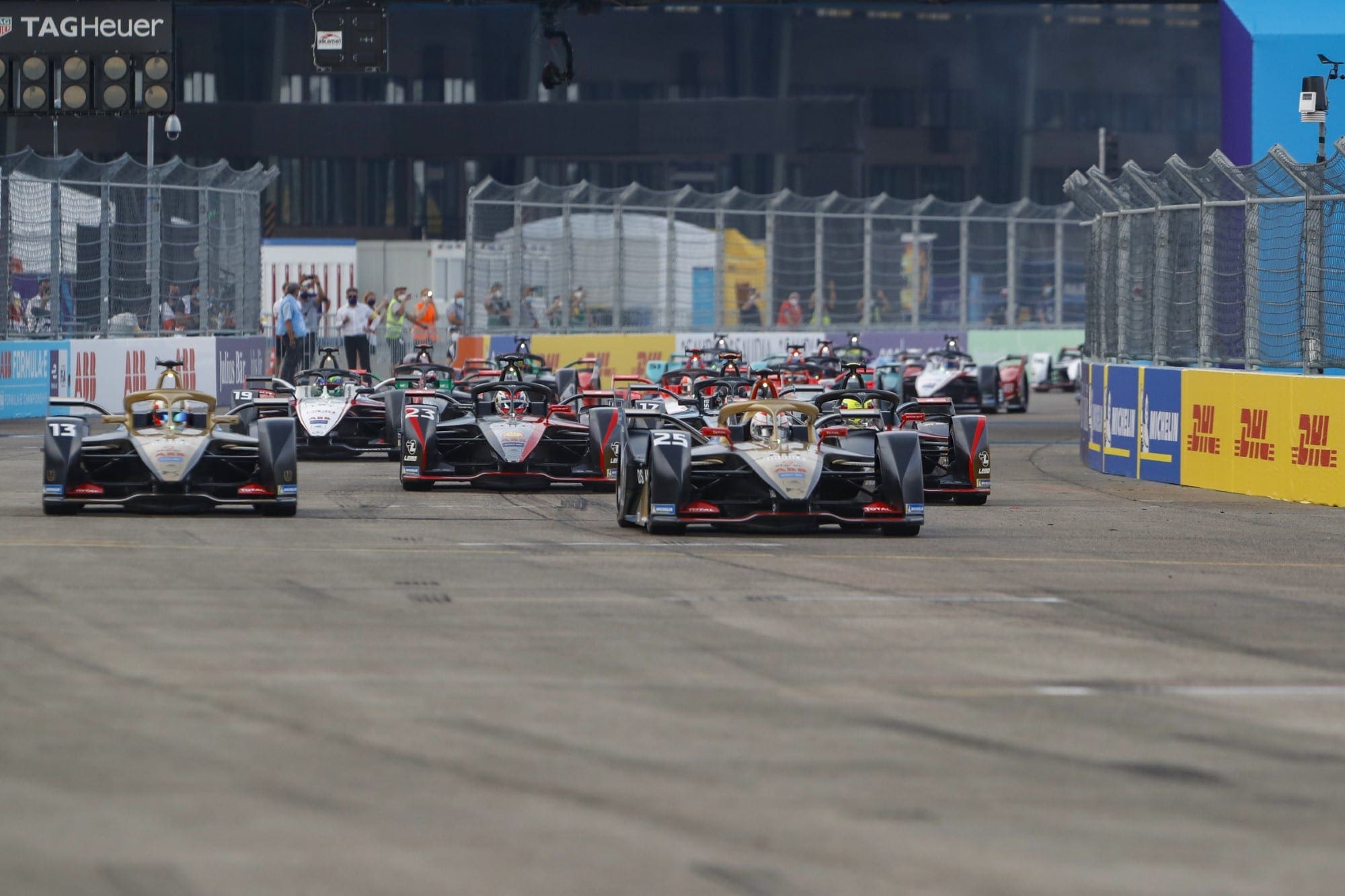 Galeria: confira as imagens da quarta corrida da decisão da Fórmula E Largada - ePrix de Berlim 4 2020