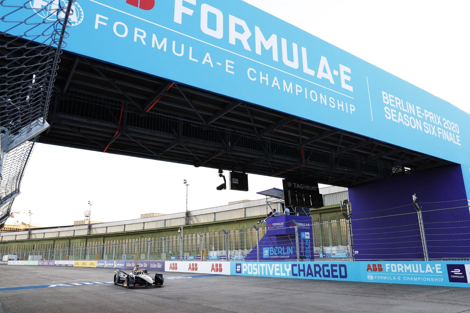 Galeria: confira as imagens da primeira corrida da decisão da Fórmula E