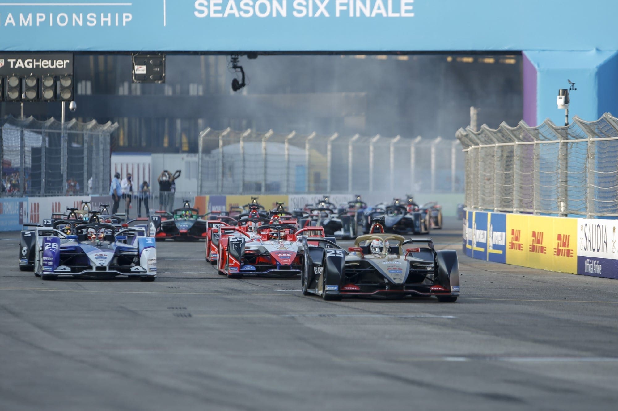 Galeria: confira as imagens da terceira corrida da decisão da Fórmula E Largada - ePrix de Berlim 2019 - 2020 Corrida 3